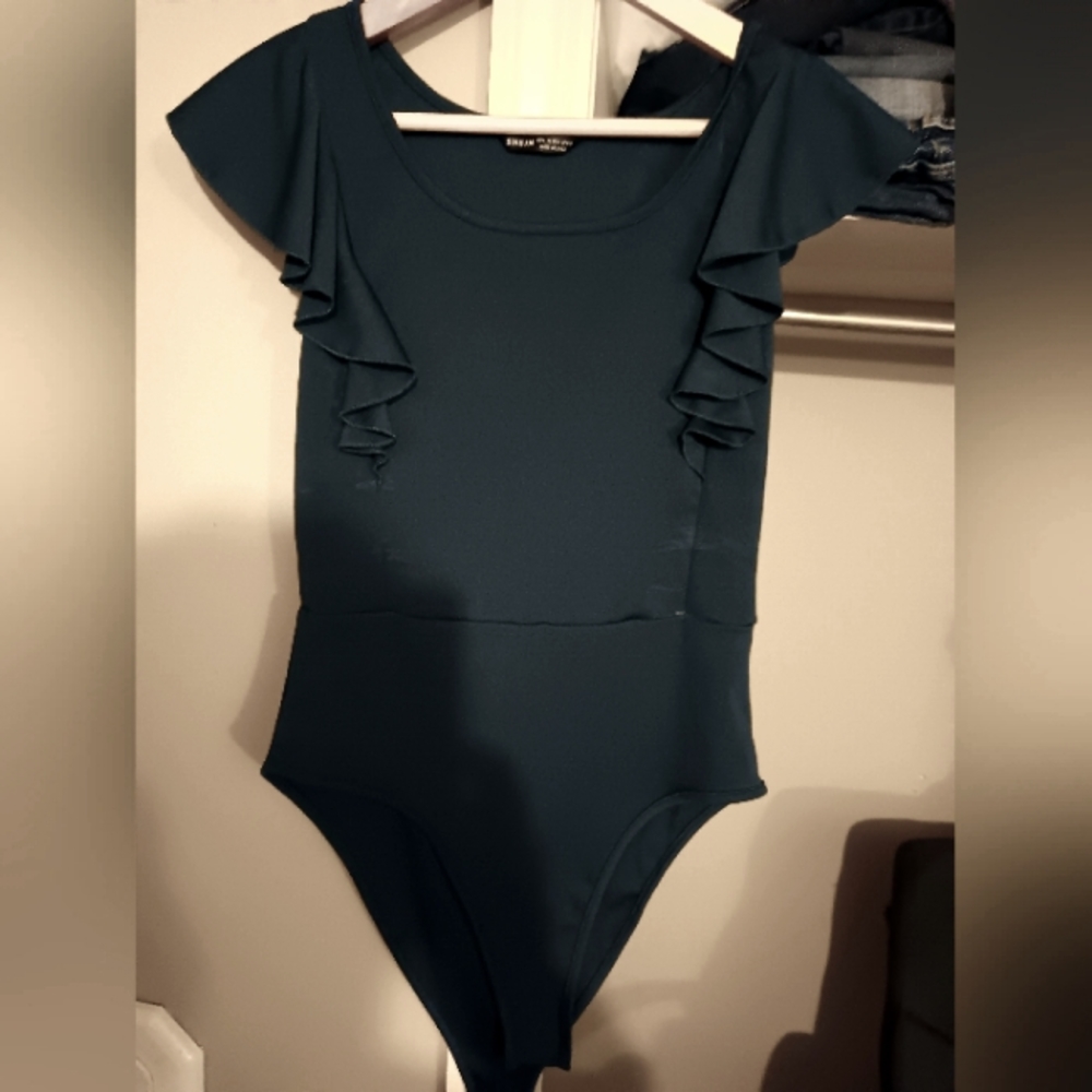 Sold!!!
Women's Navy Blue Shein Blue Ruffle Short Sleeve Bodysuit Size L